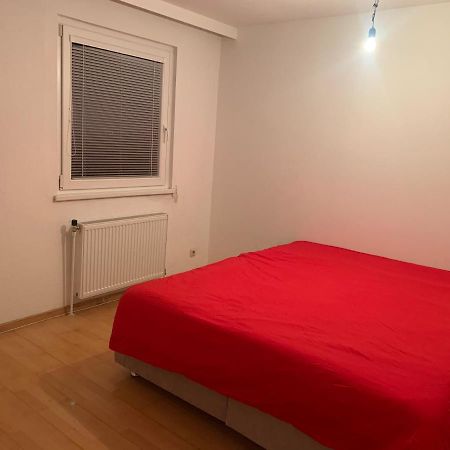 Sehr Schone Zimmer 1 In Wien Favoriten Eksteriør billede