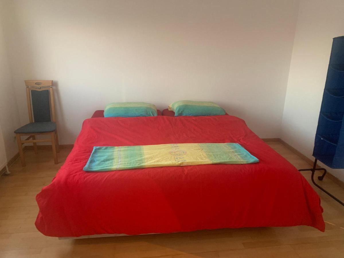 Sehr Schone Zimmer 1 In Wien Favoriten Eksteriør billede
