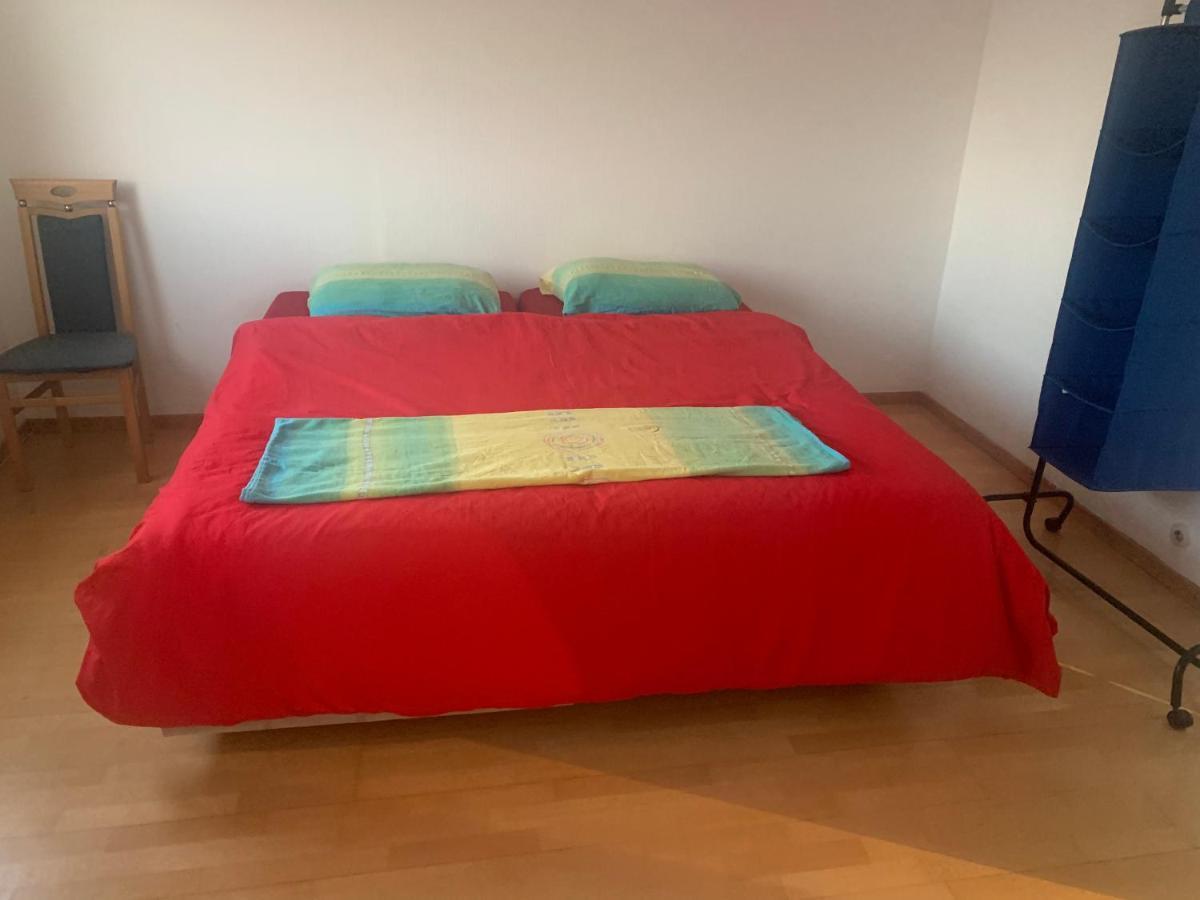 Sehr Schone Zimmer 1 In Wien Favoriten Eksteriør billede