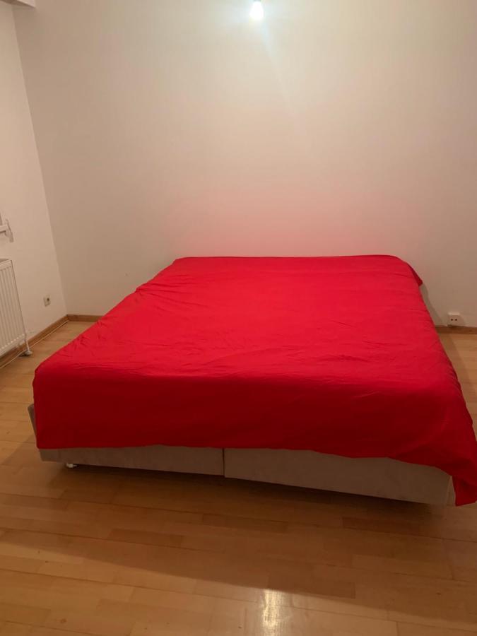 Sehr Schone Zimmer 1 In Wien Favoriten Eksteriør billede